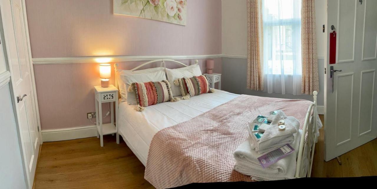 Lilyrose Hotel Whitby Exterior photo
