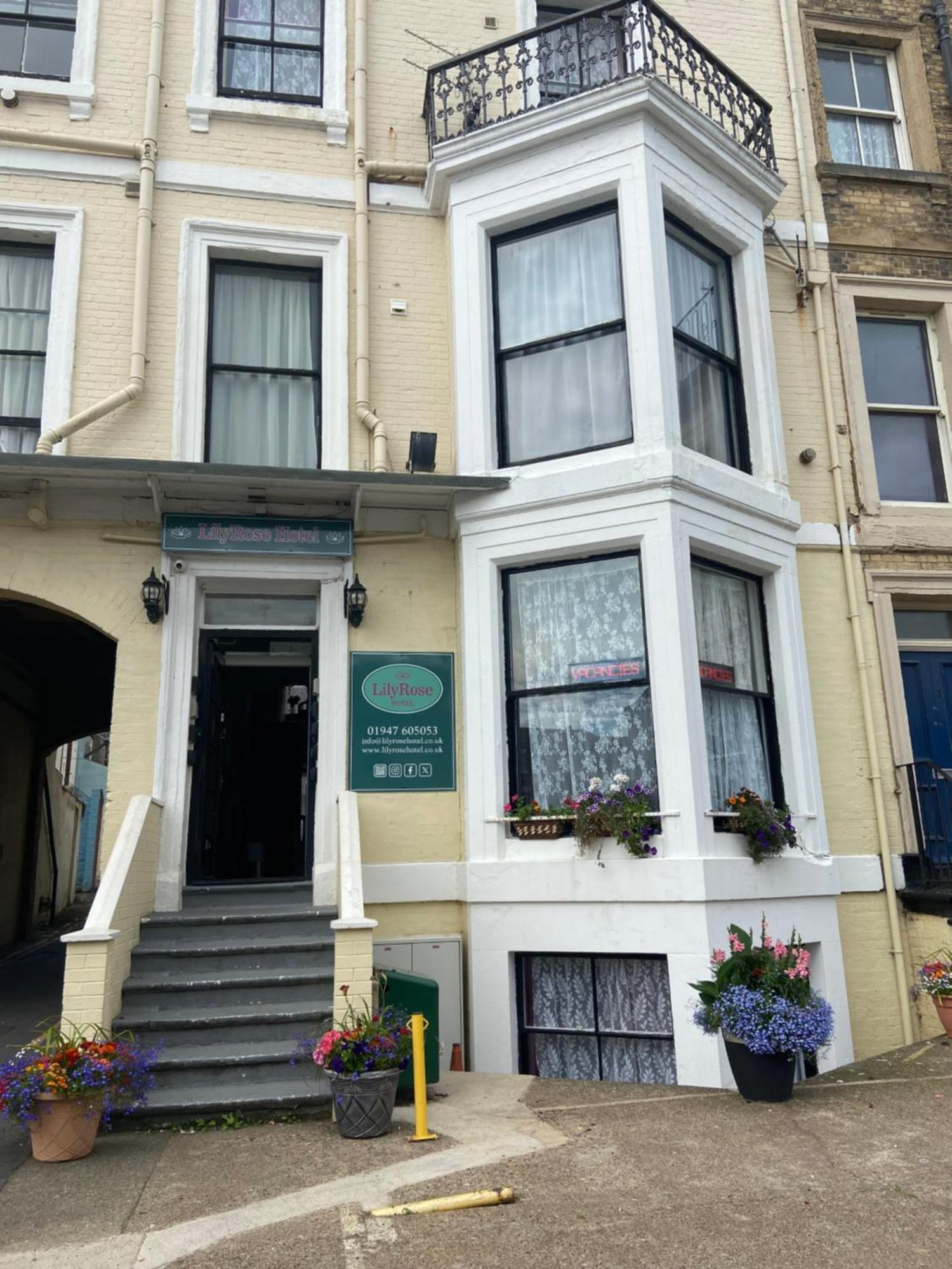 Lilyrose Hotel Whitby Exterior photo